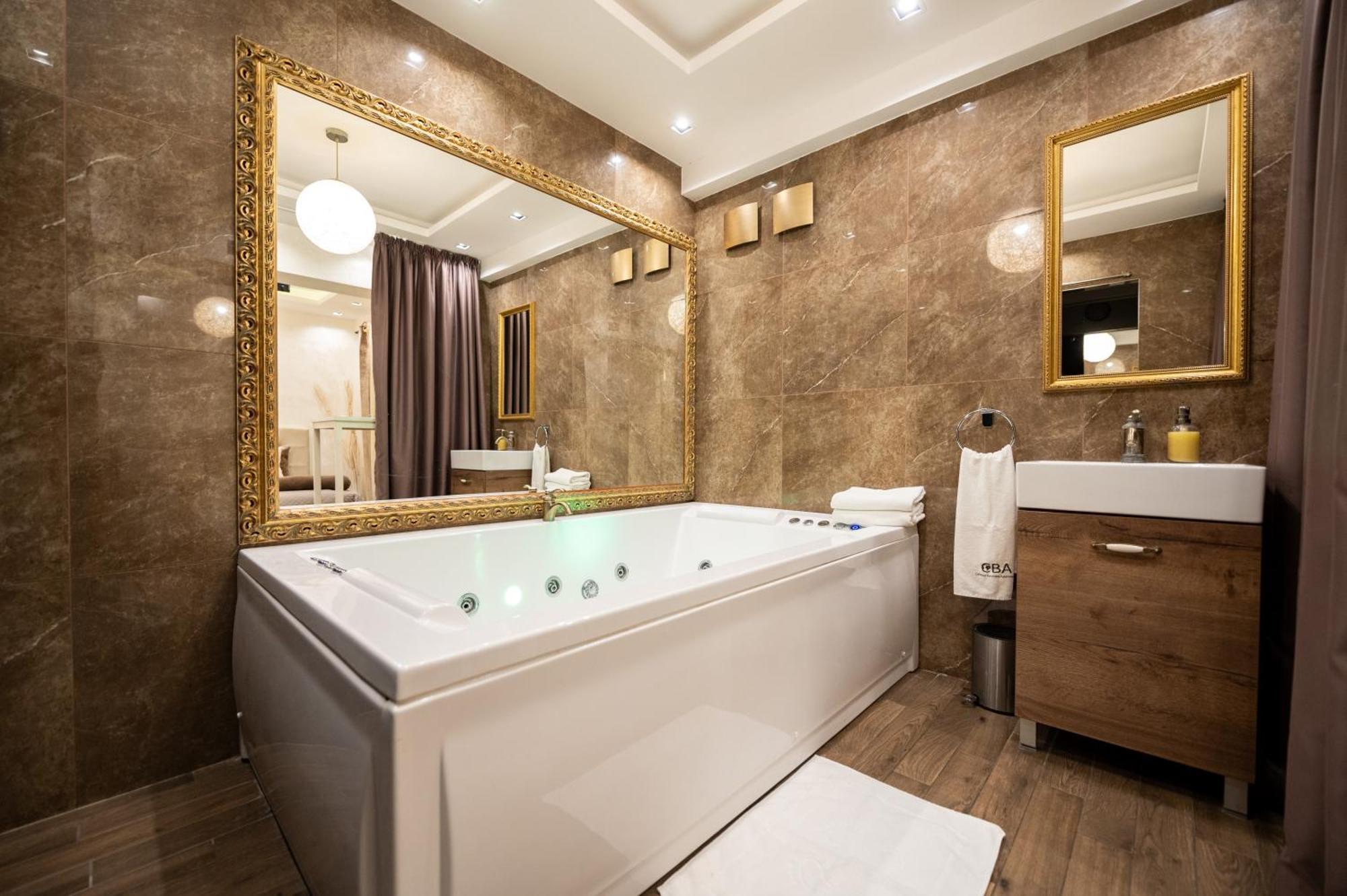 Central Business Apartments Jacuzzi Belgrade Exterior photo